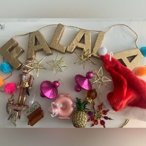 🎄✨ Gold & Colour-Pop Ornament Lot – Glitter Lovers’ Paradise